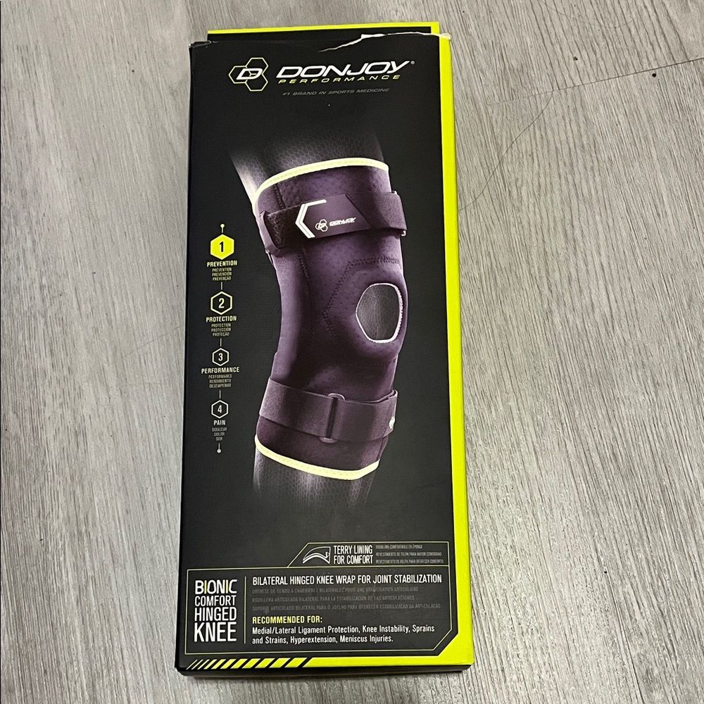 DonJoy Comfort Hinged Knee Brace